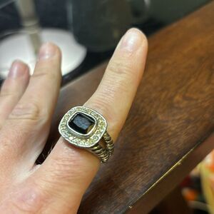 DY look alike ring